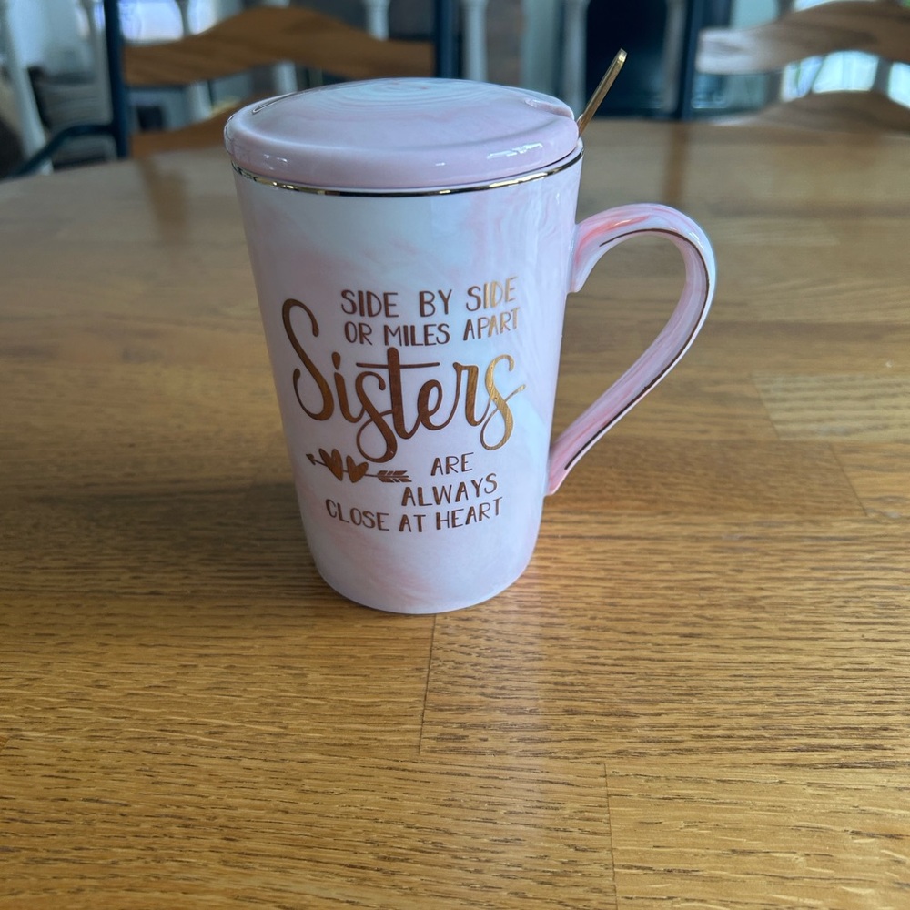 Sisters Ceramic Mug with Lid and Spoon